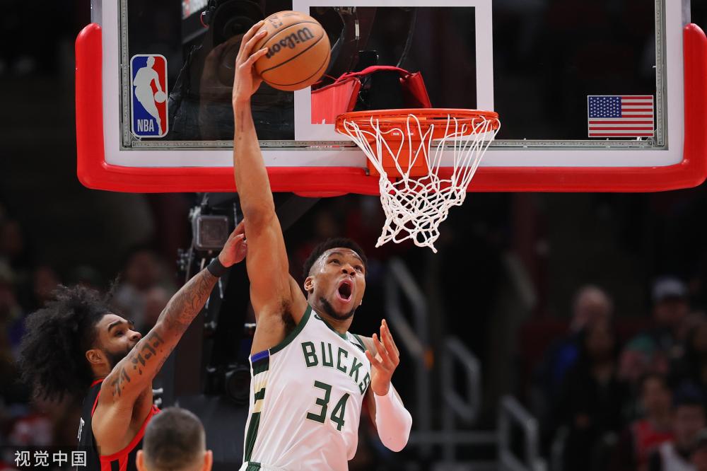 他以出色的 他以出色的