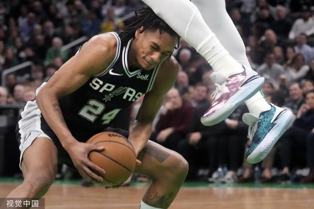 在赛场上拼 在赛场上拼